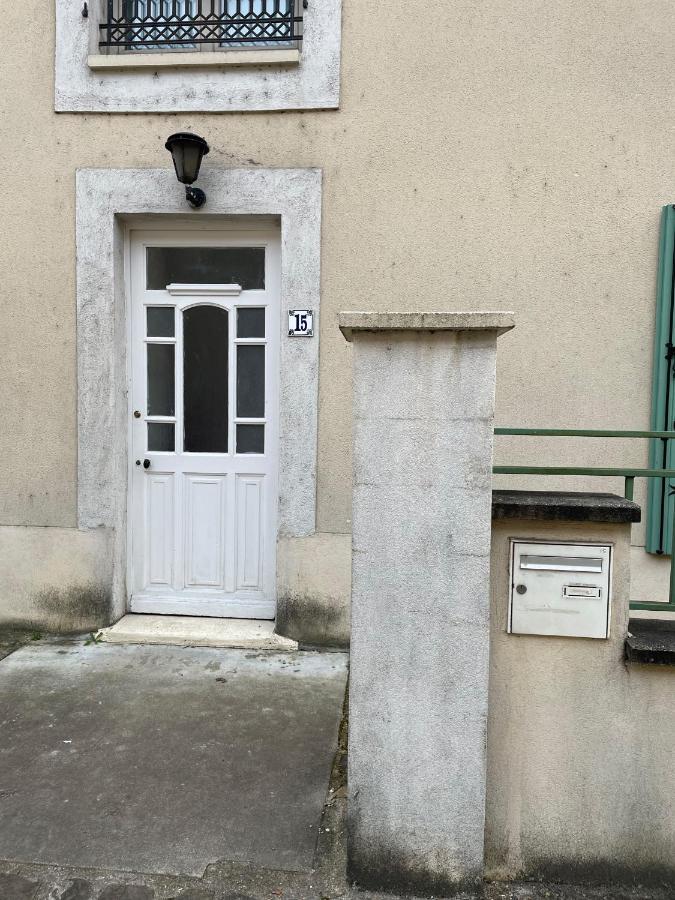 Appartamento T3-Balcon Plein Sud-Acces Direct Au Bord Du Loing Moret-sur-Loing Esterno foto